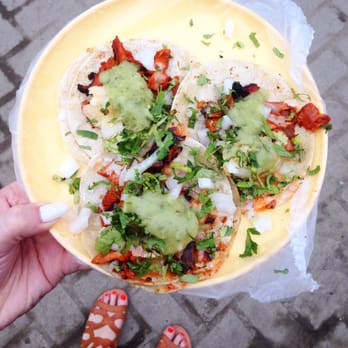 Tacos el Ivan - The classic pork with pineapple tacos! - Street Vendors Near Me - Sayulita, NAY