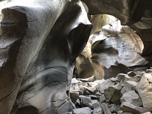 Grottos Trail by null