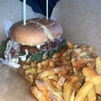 Ozzy's Burgers Vaughan - Burgers Near Me - Vaughan, Ontario Ozzy's Burgers Vaughan - Burgers Near Me - Vaughan, Ontario