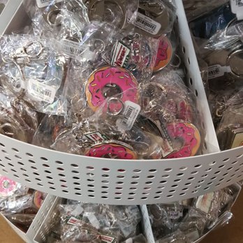 Krispy Kreme - Keychain - Donuts Near Me - New York, New York Krispy Kreme - Keychain - Donuts Near Me - New York, New York