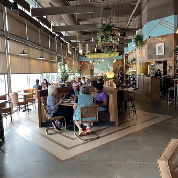 The Monroe - Inside seating - New American Near Me - Orlando, Florida