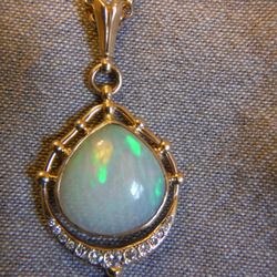 David LeBlanc - A Unique Piece made of Opal, Diamond, Gold