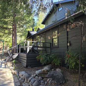 The Pinetree Hotel - Outside one of the rooms - Hotels Near Me - Idyllwild-Pine Cove, California The Pinetree Hotel - Outside one of the rooms - Hotels Near Me - Idyllwild-Pine Cove, California