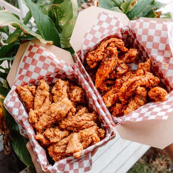 Soul Chicken - Honey Garlic & Yangnyeom Boneless Chicken - Chicken Wings Near Me - Honolulu, Hawaii