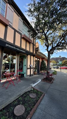 peasants DELI & ARCADE by null