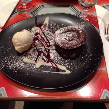 La Maison de l'Aubrac - Molten chocolate lava cake - French Near Me - Paris, 75