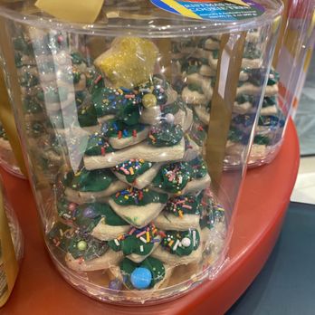 Dylan’s Candy Bar - Dylan's Candy Bar - Candy Stores Near Me - New York, New York