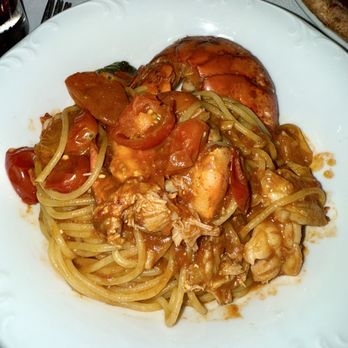 Cecconi's West Hollywood - Spaghetti With Main Lobster - Italian Near Me - West Hollywood, California Cecconi's West Hollywood - Spaghetti With Main Lobster - Italian Near Me - West Hollywood, California
