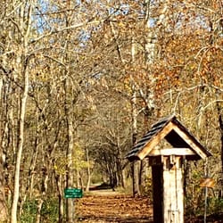 Riverview Park - Beginning of the loop trail has a poster board with lots of info! i.e.: types of trees, birds, snakes etc. it changes often.