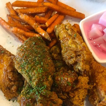 Vons Chicken - You can sub your side - Chicken Wings Near Me - Concord, California Vons Chicken - You can sub your side - Chicken Wings Near Me - Concord, California