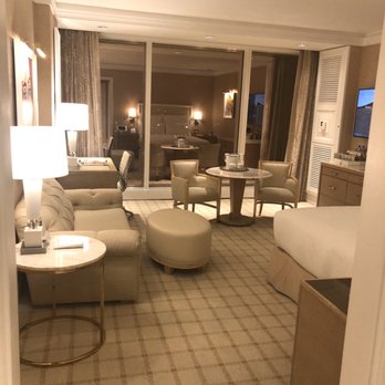 Encore Boston Harbor - King room - Resorts Near Me - Everett, Massachusetts Encore Boston Harbor - King room - Resorts Near Me - Everett, Massachusetts