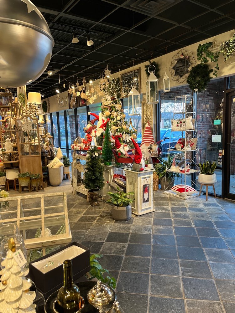 MCNAMARA FLORIST Updated September 2024 32 Photos & 18 Reviews