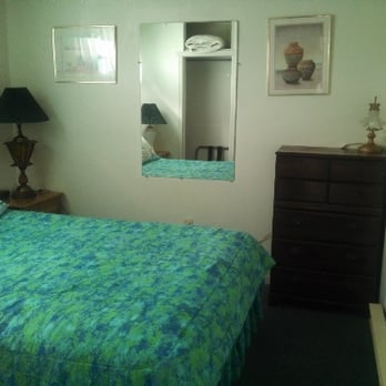 Chris' By the Sea - Hotels Near Me - Ocean Shores, Washington Chris' By the Sea - Hotels Near Me - Ocean Shores, Washington