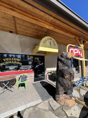 Yellow Submarine sandwich shop by null