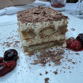 Il Cielo - Tiramisu - Italian Near Me - Beverly Hills, California Il Cielo - Tiramisu - Italian Near Me - Beverly Hills, California
