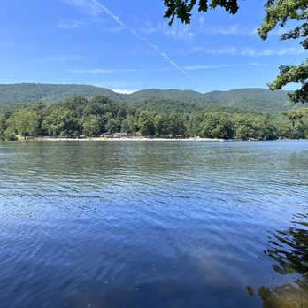 Hungry Mother State Park - Lakeside hiking - Parks Near Me - Marion, Virginia