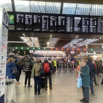 Glasgow Queen Street - Train Stations Near Me - Glasgow, GLG
