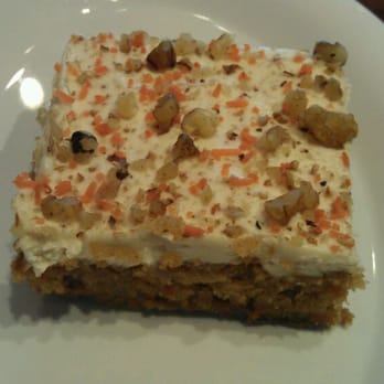Veggie Grill by Next Level - Carrot cake with walnuts - Vegan Near Me - Beaverton, Oregon