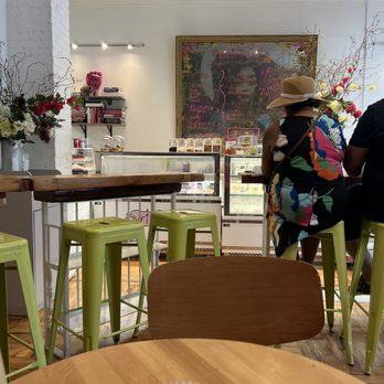 Avrilililly's Creamery - Inside - Gelato Near Me - New York, New York