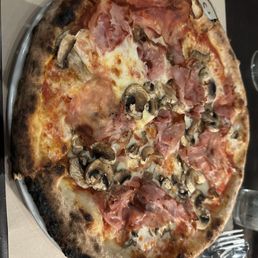 Prosciutto E Funghi
