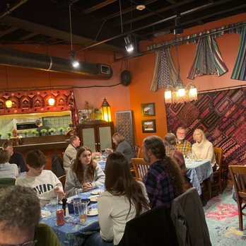 Restaurant Salaam - Dining room - Middle Eastern Near Me - Athens, Ohio