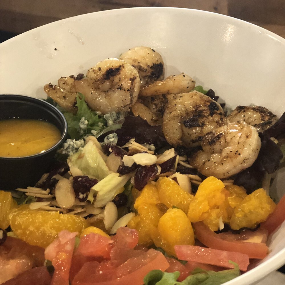 PINCHO - Shrimp mandarin salad - Burgers Near Me - Miami, Florida