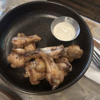 Earls Kitchen + Bar - plain chicken wings and ranch - Canadian (New) Near Me - Vancouver, British Columbia Earls Kitchen + Bar - plain chicken wings and ranch - Canadian (New) Near Me - Vancouver, British Columbia