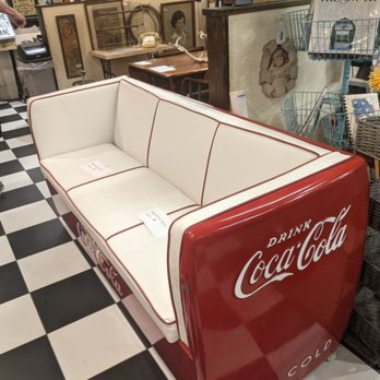 Picker Joe's Antique Mall - Antiques Near Me - Savannah, Georgia Picker Joe's Antique Mall - Antiques Near Me - Savannah, Georgia