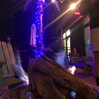 Froyos and Mo - Firepit on patio - Ice Cream & Frozen Yogurt Near Me - Peachtree City, Georgia