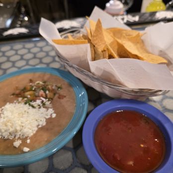 Mazatlan Mexican Grill And Bar - Refried Beans, Chips & Salsa - Coffee & Tea Near Me - Windsor Locks, Connecticut
