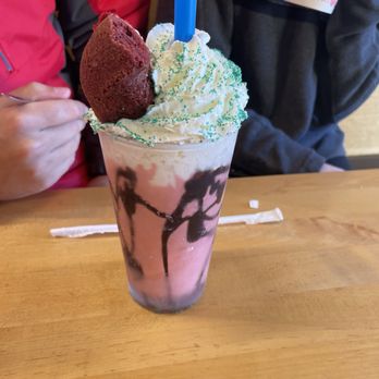 HI-POINTE DRIVE-IN - Updated June 2024 - 920 Photos & 929 Reviews ...