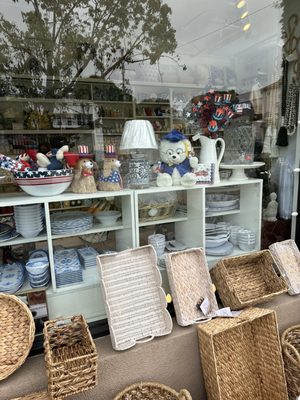 Brentwood General Store by null