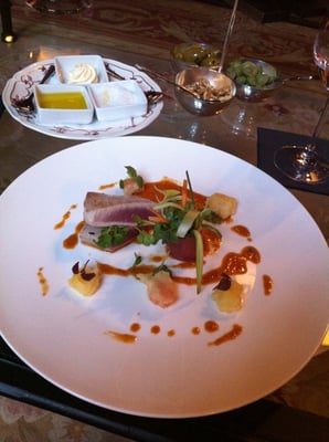 Restaurant im Schlosshotel Berlin by Patrick Hellmann by null