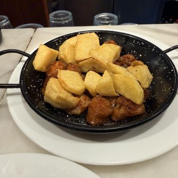 La Farola de Orellana - Cazuelita de Christorra de Arbizu (sausage) - Tapas Bars Near Me - Málaga, Massachusetts La Farola de Orellana - Cazuelita de Christorra de Arbizu (sausage) - Tapas Bars Near Me - Málaga, Massachusetts