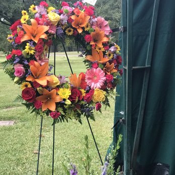 Mary Poppins Flowers - Funeral wreath - Florists Near Me - Fort Worth, Texas Mary Poppins Flowers - Funeral wreath - Florists Near Me - Fort Worth, Texas