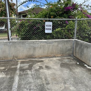 Homeworld Warehouse - Parking - Furniture Stores Near Me - Honolulu, Hawaii