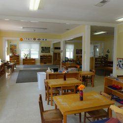 Weinacker's Montessori School - Mobile - Preschool room.