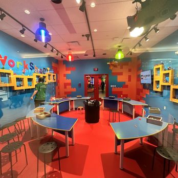 LEGO Discovery Center - Kids Activities Near Me - Springfield, Virginia