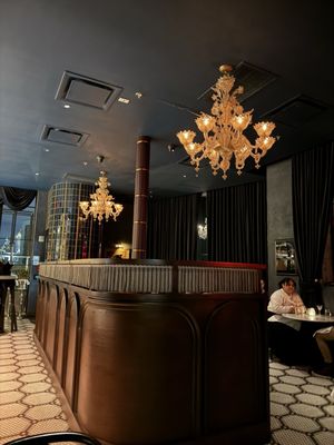 Bar Blanc by null