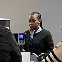 United Airlines - This lady is awful!! Very disrespectful