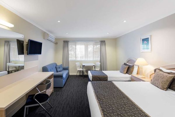 Adelaide Granada Motor Inn by null