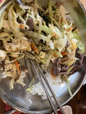 Duba Karaoke and Pub by null