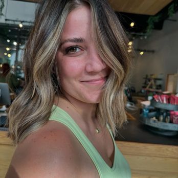 Rebel - Love my new hair and blonde money pieces! - Hair Salons Near Me - New Haven, Connecticut