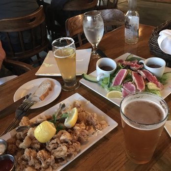 Quinn's Lighthouse - Quinn's Lighthouse....Great service, salty old school vibe, quality seafood. - Seafood Near Me - Oakland, California