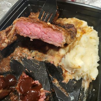 BJ's Restaurant & Brewhouse - New American Near Me - Pearland, Texas