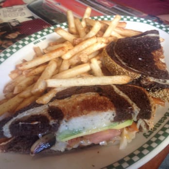 Barney's Beanery - Avocado sandwich with fries - Breakfast & Brunch Near Me - Westwood, California