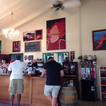 Volcano Winery - Tasting bar - Wineries Near Me - Volcano, Hawaii