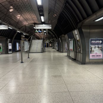 London Bridge Underground Station - Public Transportation Near Me - London, XGL London Bridge Underground Station - Public Transportation Near Me - London, XGL