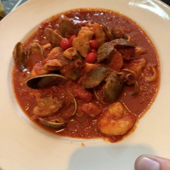 Fulio's - Husband got cioppino and said it was fantastic. - Italian Near Me - Astoria, Oregon