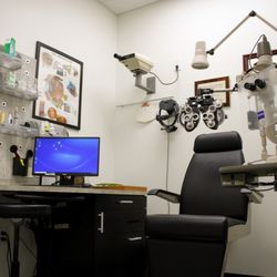 Burbank Family Optometry - Exam Room